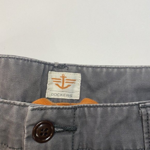 Men's Dockers Chino Pants Gray Classic Size 36 x 30 Cotton - Picture 7 of 9